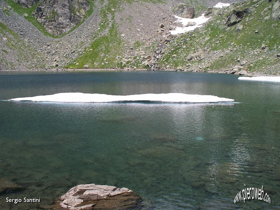 23 Magnifico specchio d'acqua il L. di Malgina.JPG